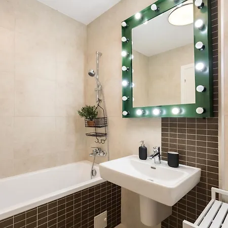 Vivando - Classic Ap D - New Building Бухарест